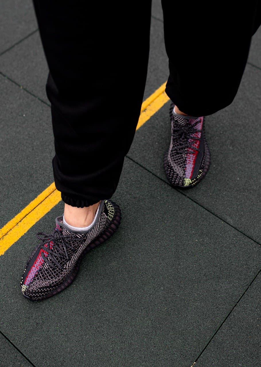 Adidas Yeezy Boost 350 V2 Holiday (Полный Рефлектив)