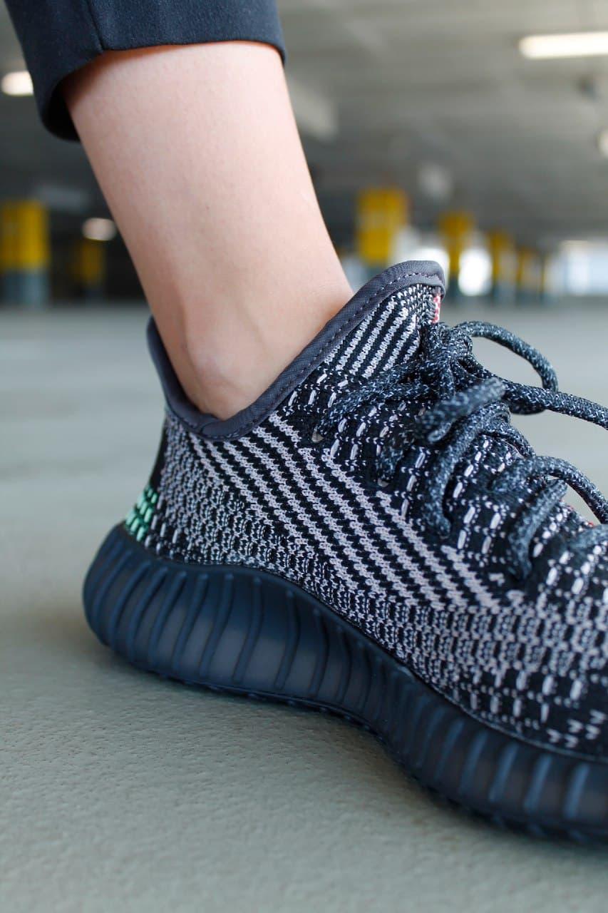 Adidas Yeezy Boost 350 V2 Holiday (Полный Рефлектив)