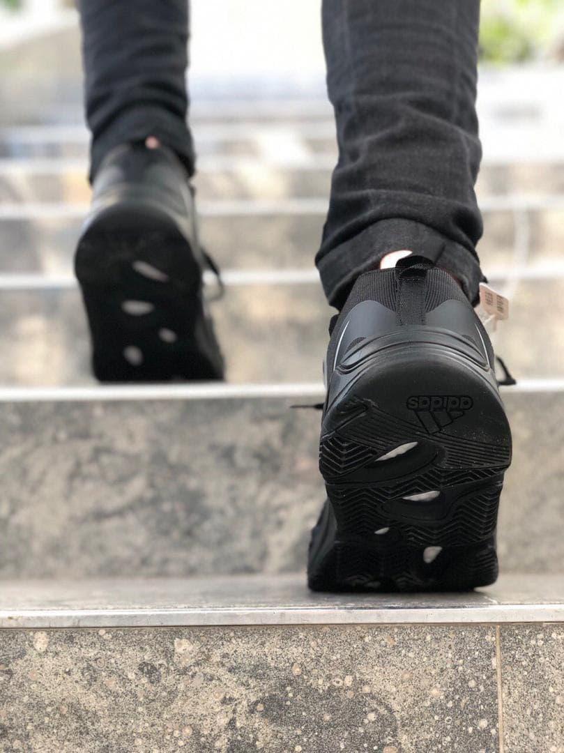 Adidas Yeezy Boost 700 LOGO Black