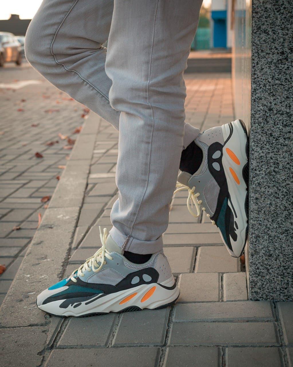 Adidas Yeezy Boost 700 V1 Wave Runner Solid