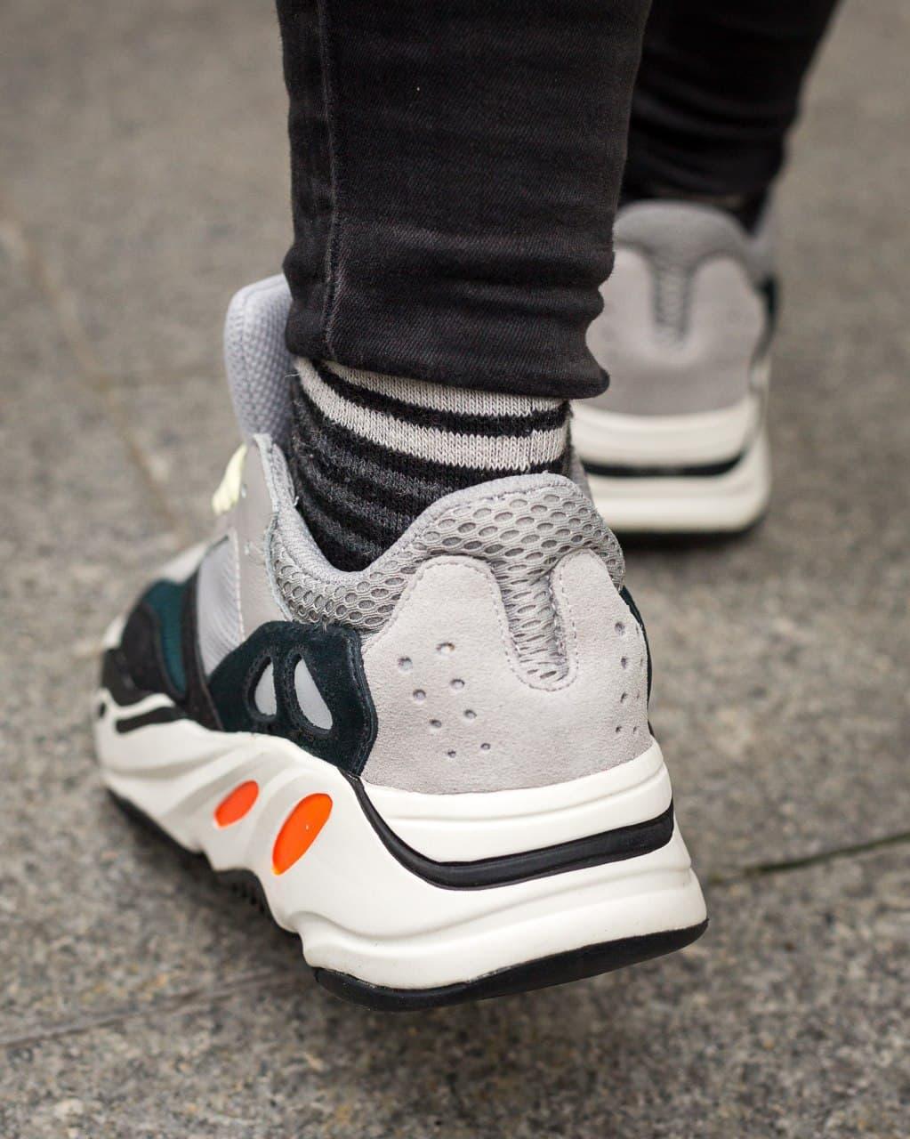 Adidas Yeezy Boost 700 V1 Wave Runner Solid