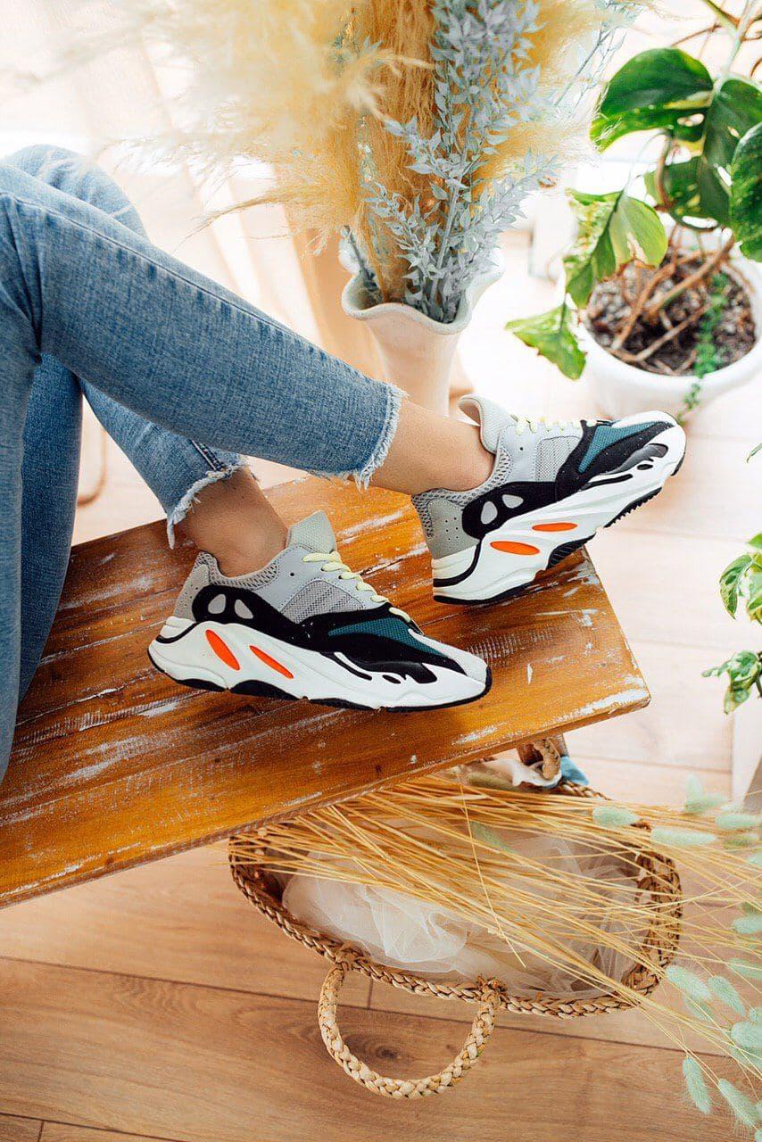 Adidas Yeezy Boost 700 V1 Wave Runner Solid