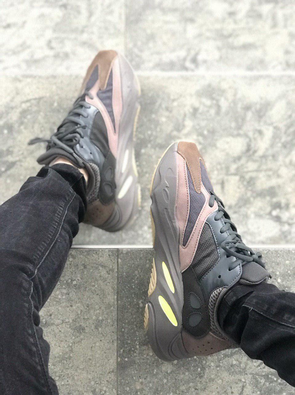 Adidas Yeezy Boost 700 V1 Mauve