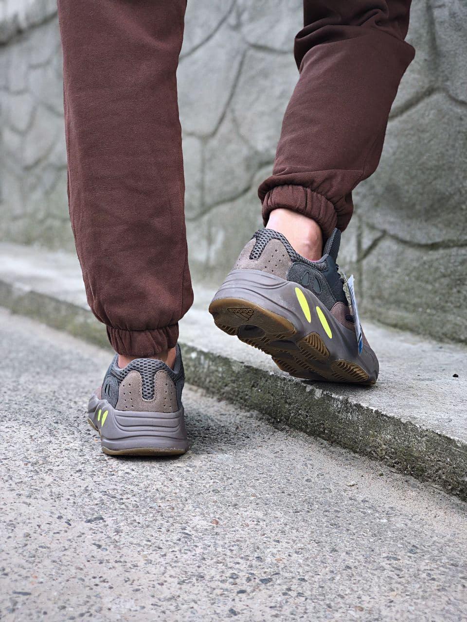 Adidas Yeezy Boost 700 V1 Mauve