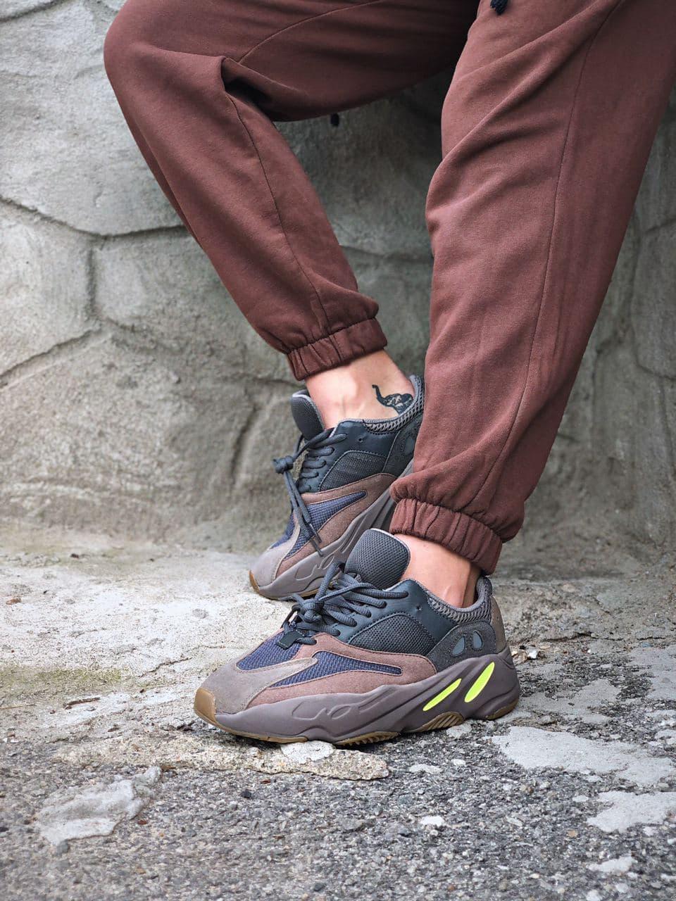 Adidas Yeezy Boost 700 V1 Mauve