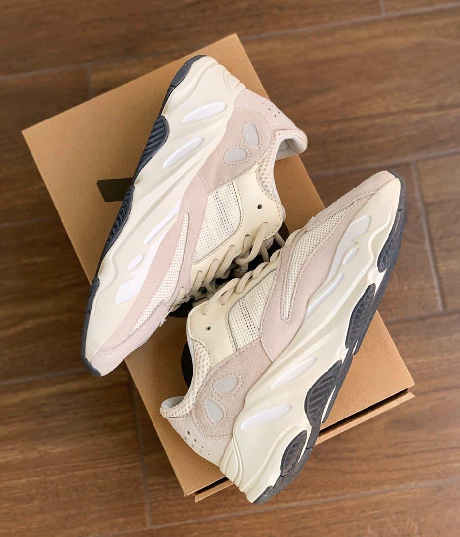 Adidas Yeezy Boost 700 V1 Analog