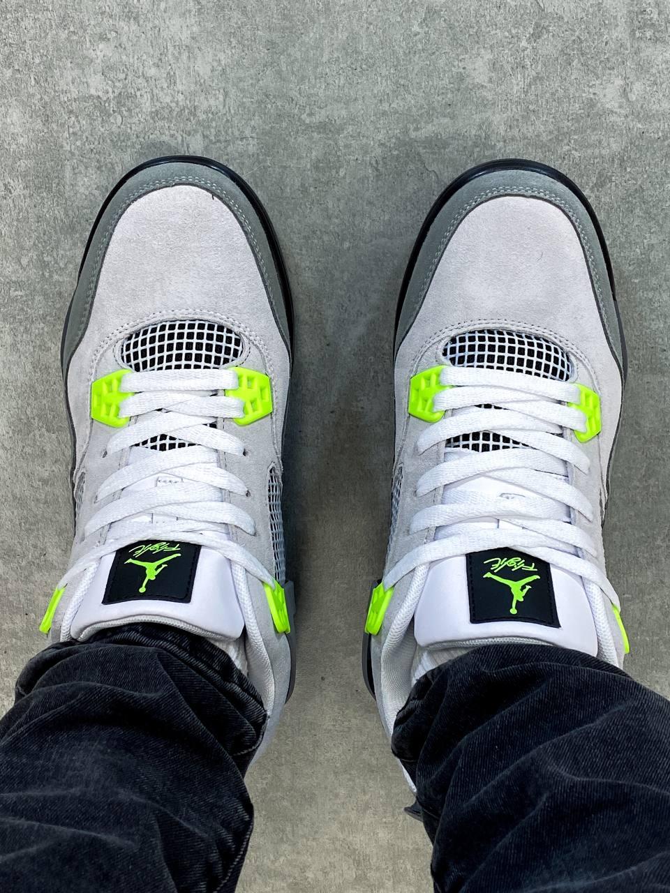 Nike Air Jordan Retro 4 SE Neon 2.0