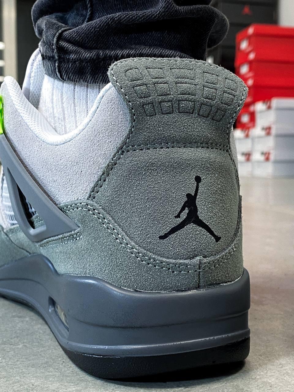 Nike Air Jordan Retro 4 SE Neon 2.0