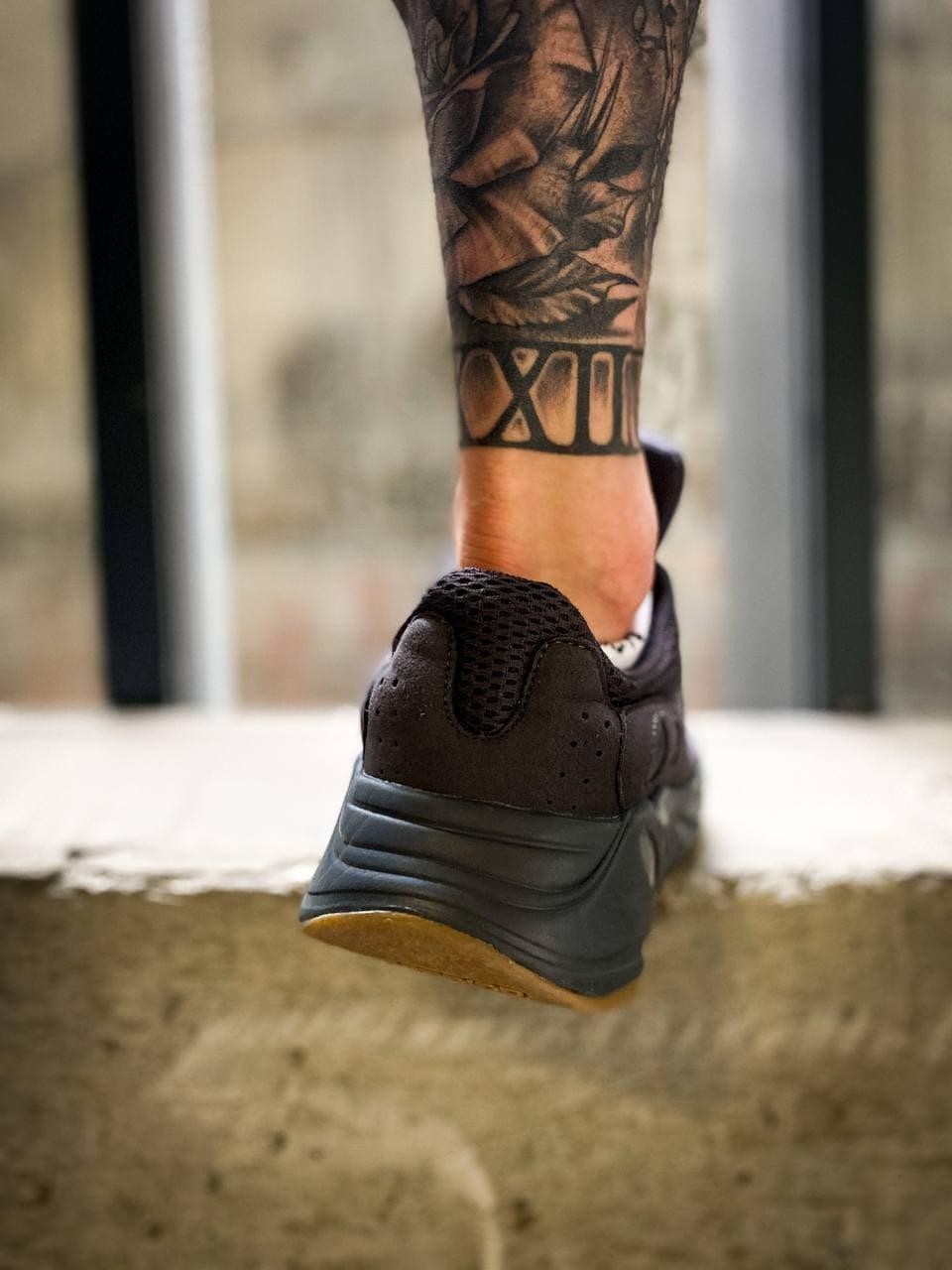 Adidas Yeezy Boost 700 V1 Wave Runner «Black Raw Rubber»