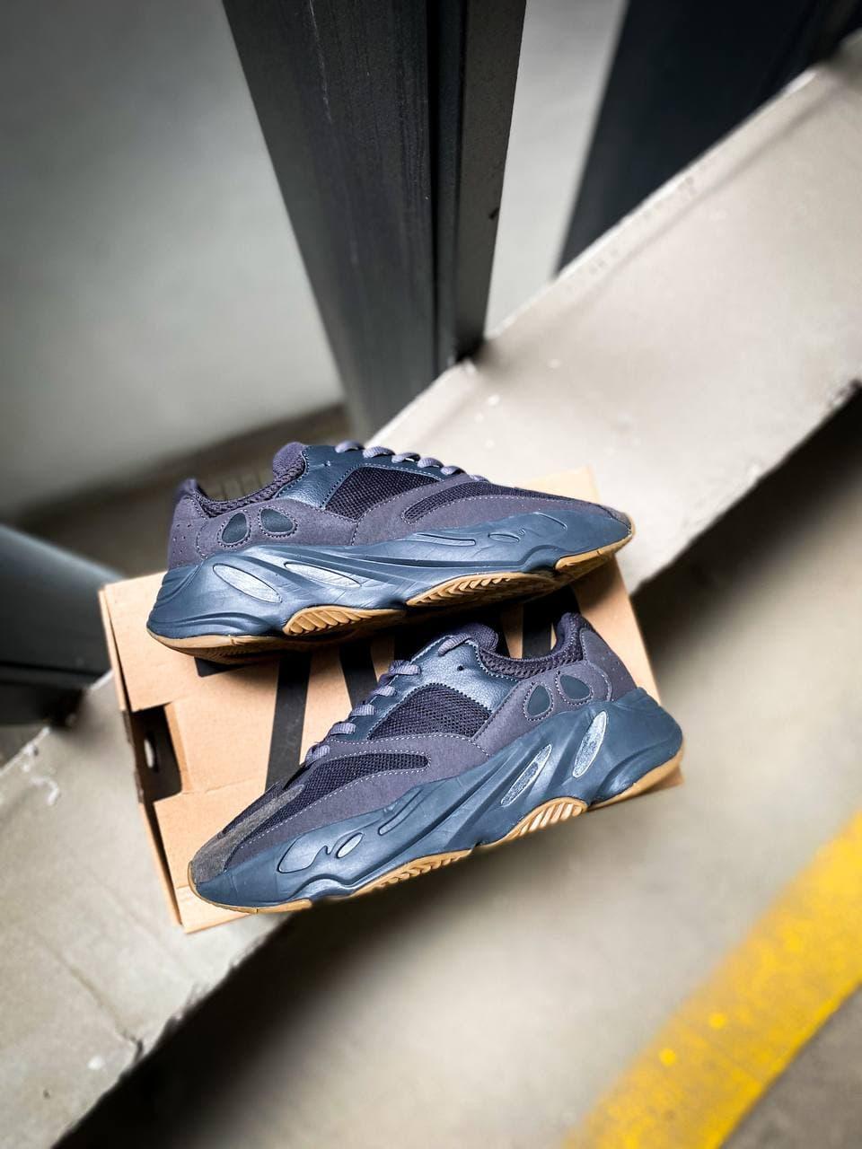 Adidas Yeezy Boost 700 V1 Wave Runner «Black Raw Rubber»