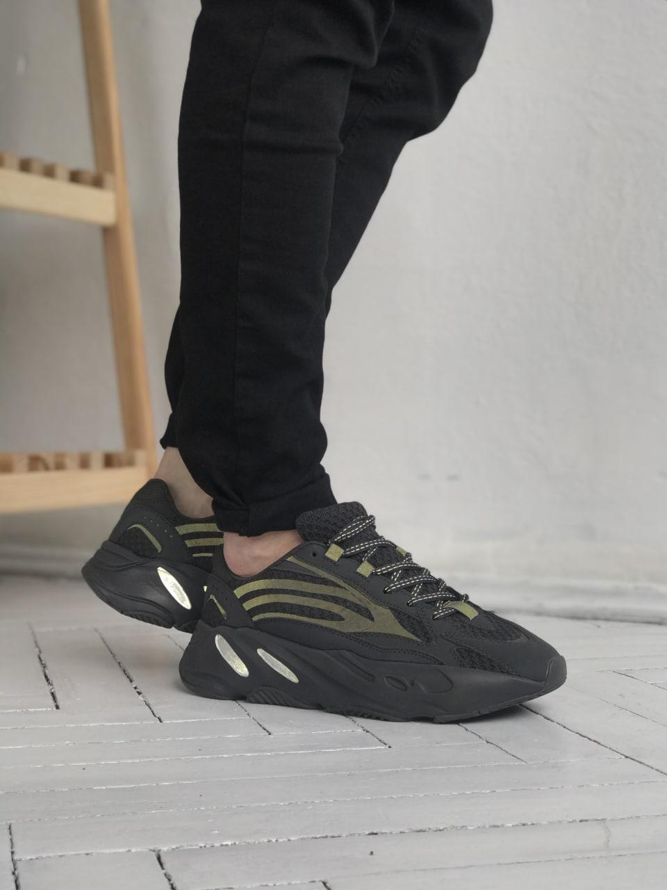 Adidas Yeezy Boost 700 V2 Vanta Leather Black