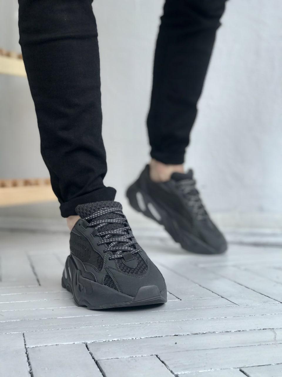 Adidas Yeezy Boost 700 V2 Vanta Leather Black