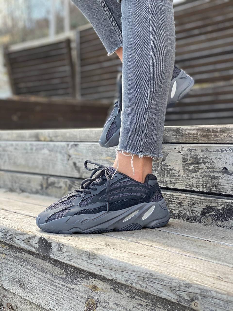 Adidas Yeezy Boost 700 V2 Vanta Leather Black White
