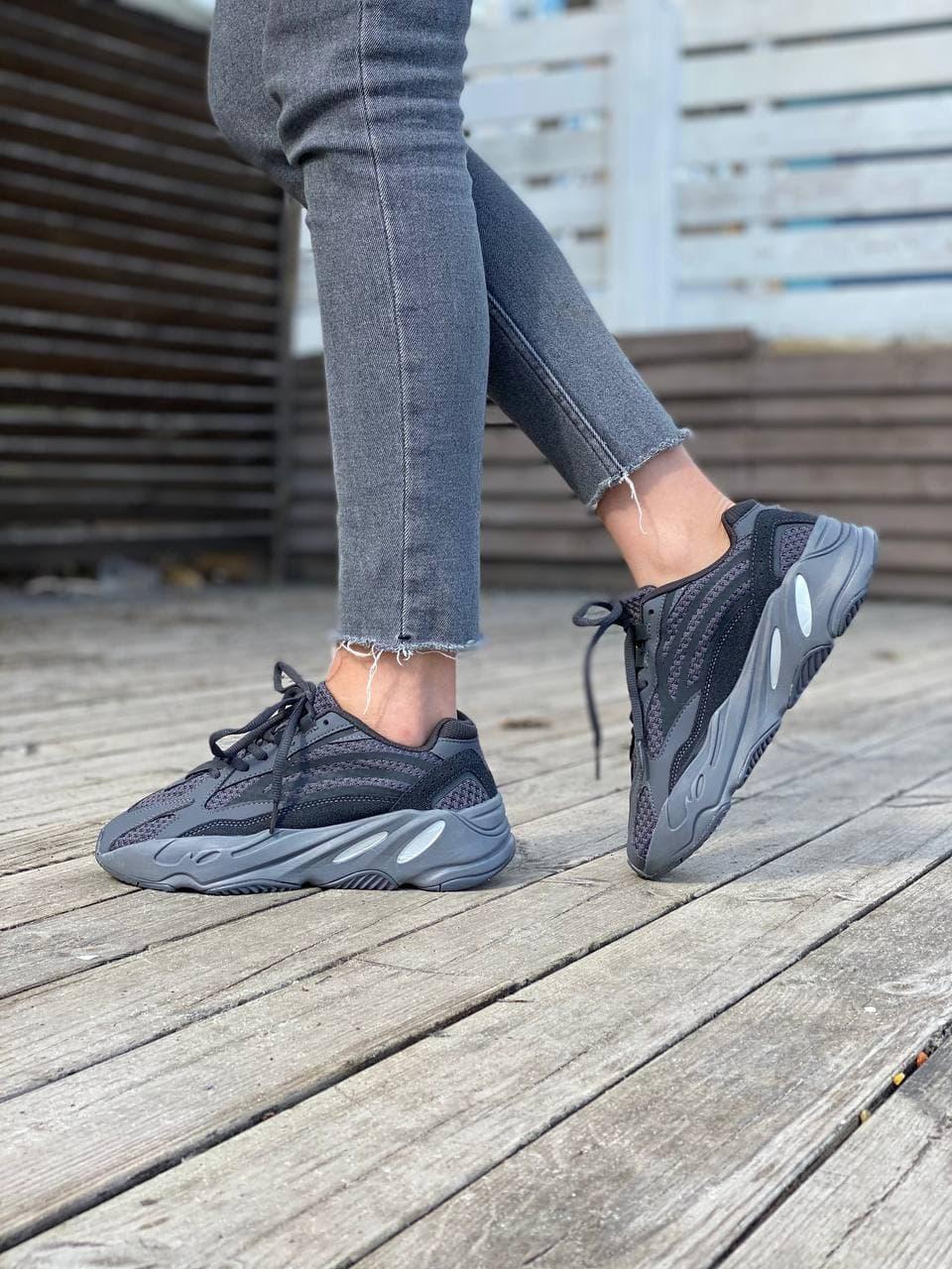 Adidas Yeezy Boost 700 V2 Vanta Leather Black White