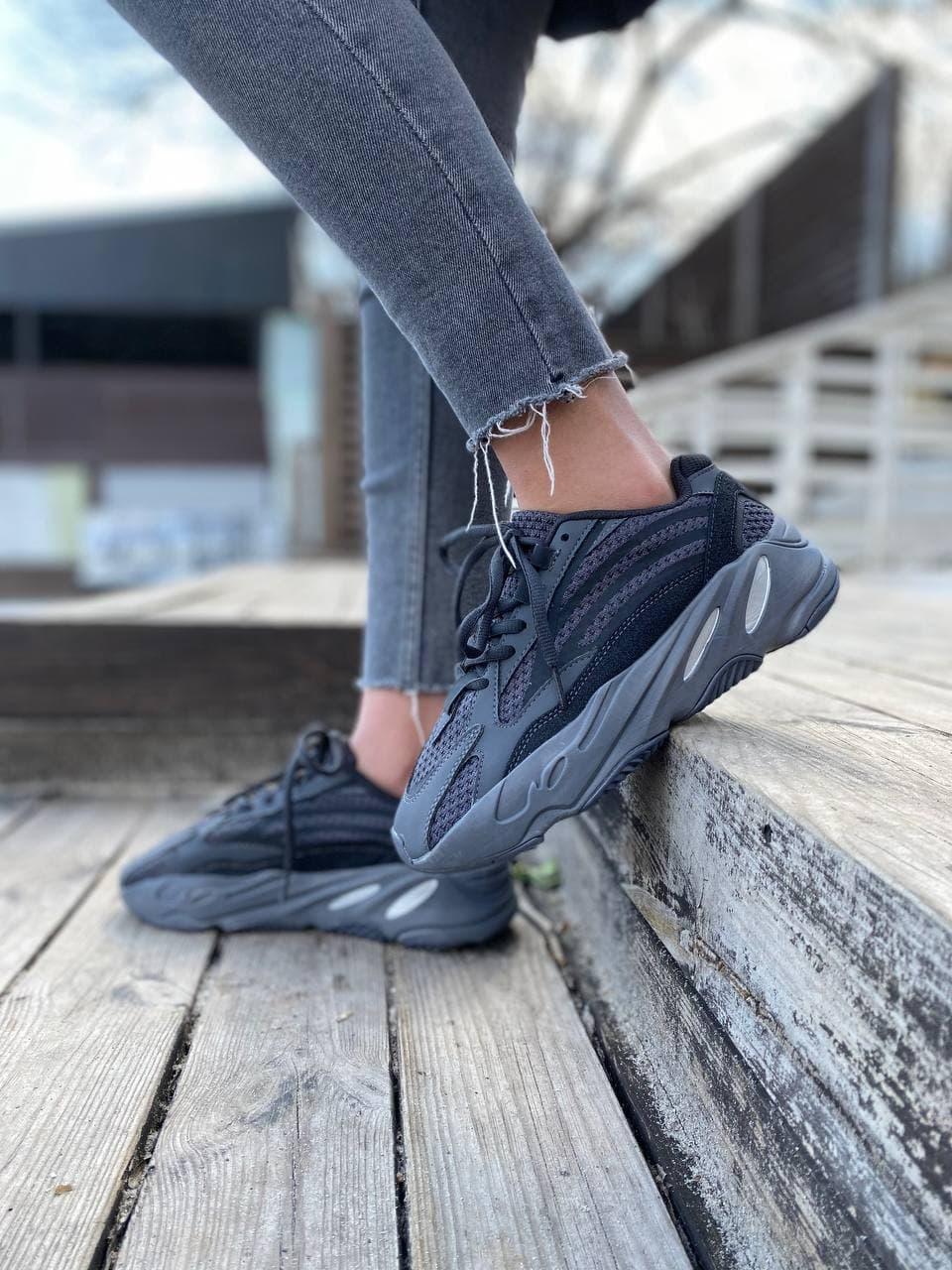 Adidas Yeezy Boost 700 V2 Vanta Leather Black White