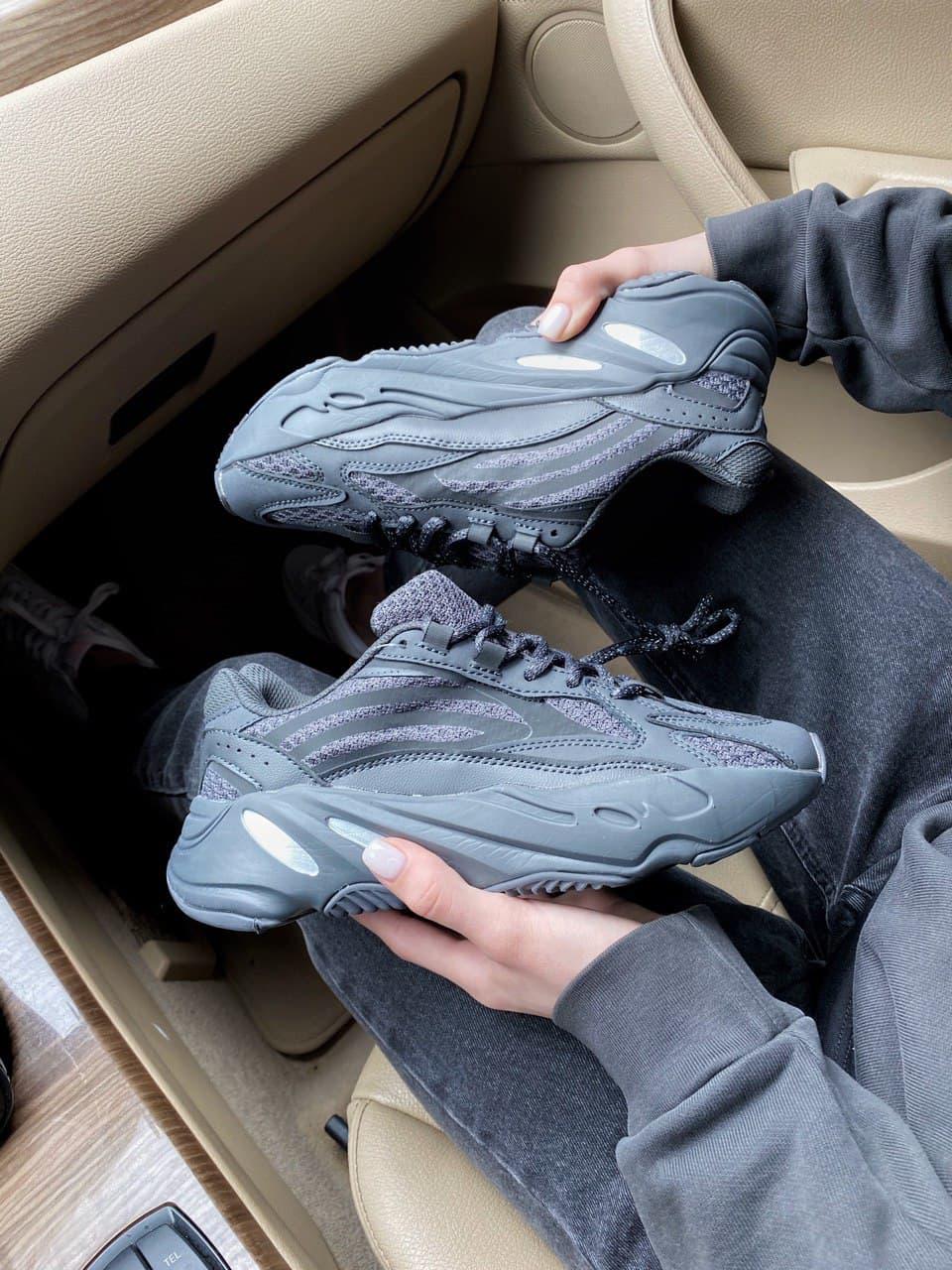 Adidas Yeezy Boost 700 V2 Vanta Leather Black White
