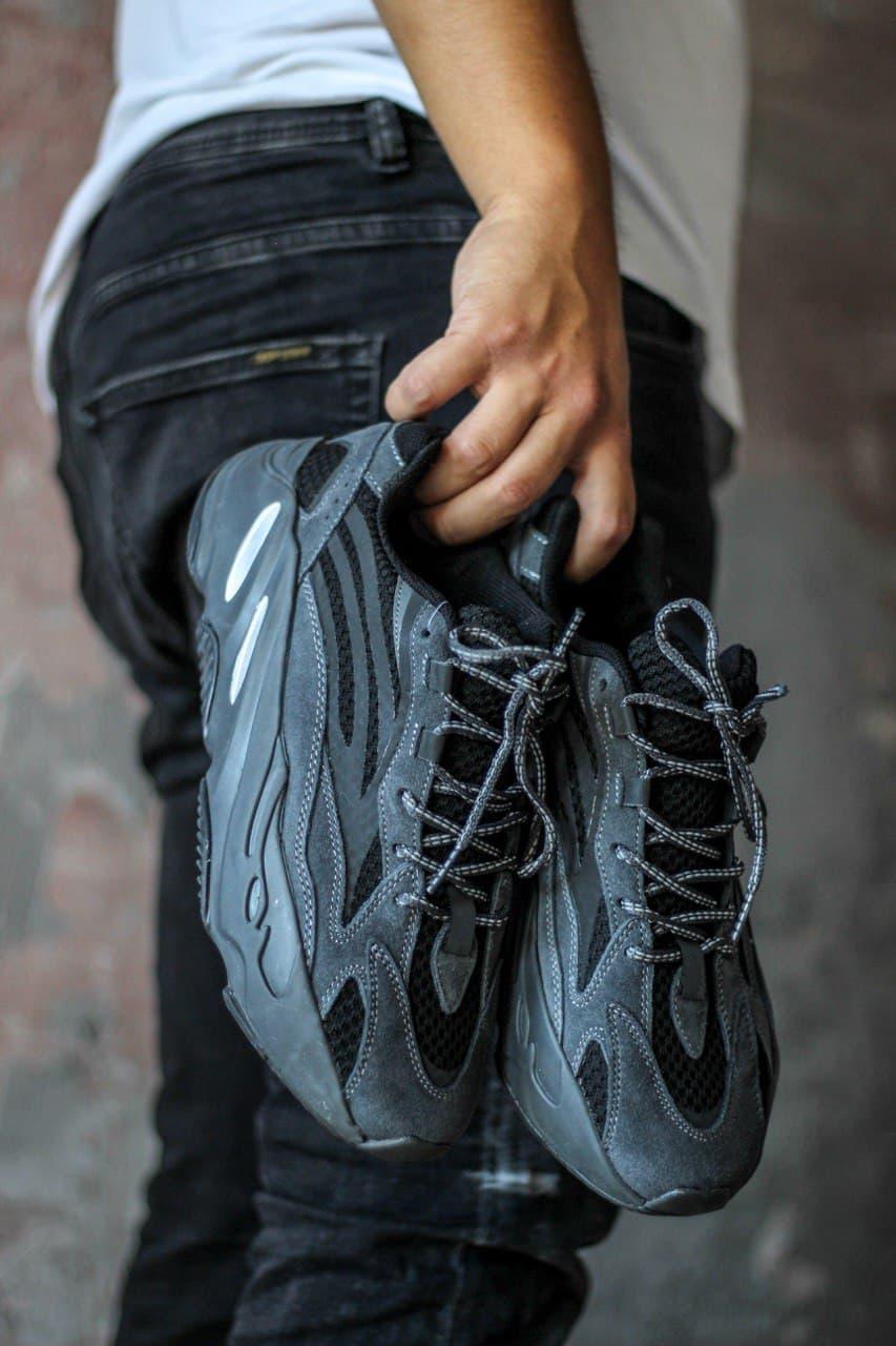 Adidas Yeezy Boost 700 V2 Black 2