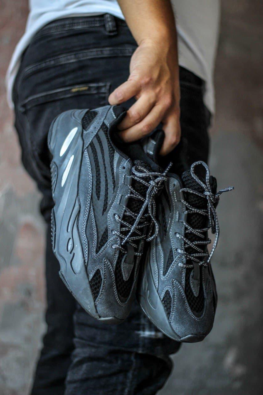 Adidas Yeezy Boost 700 V2 Black 2