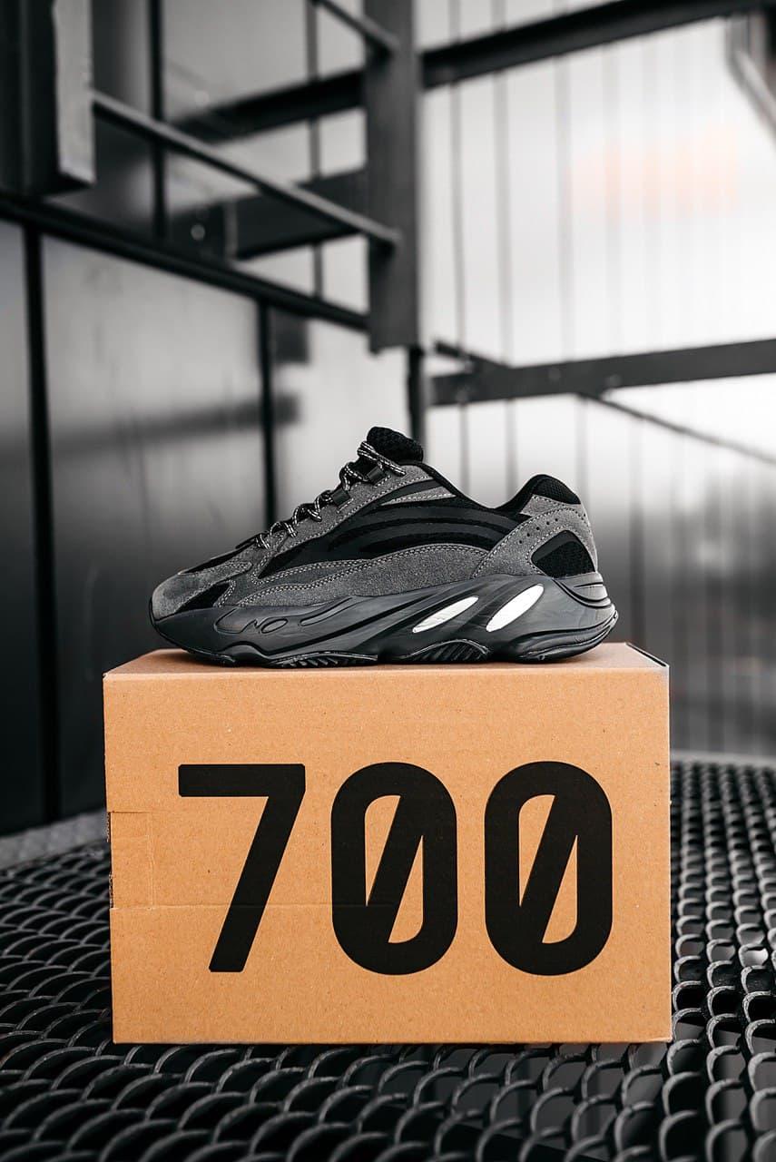 Adidas Yeezy Boost 700 V2 Black 2