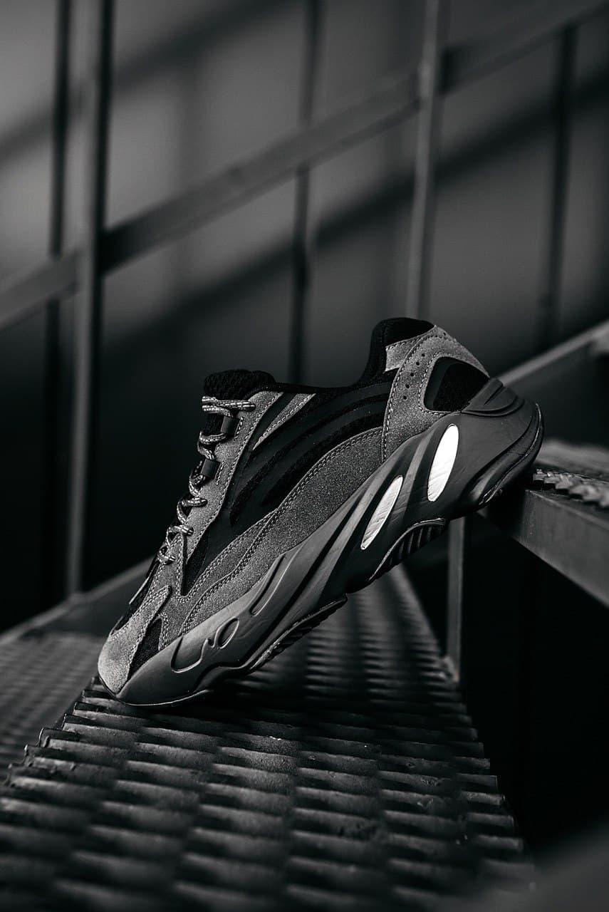 Adidas Yeezy Boost 700 V2 Black 2