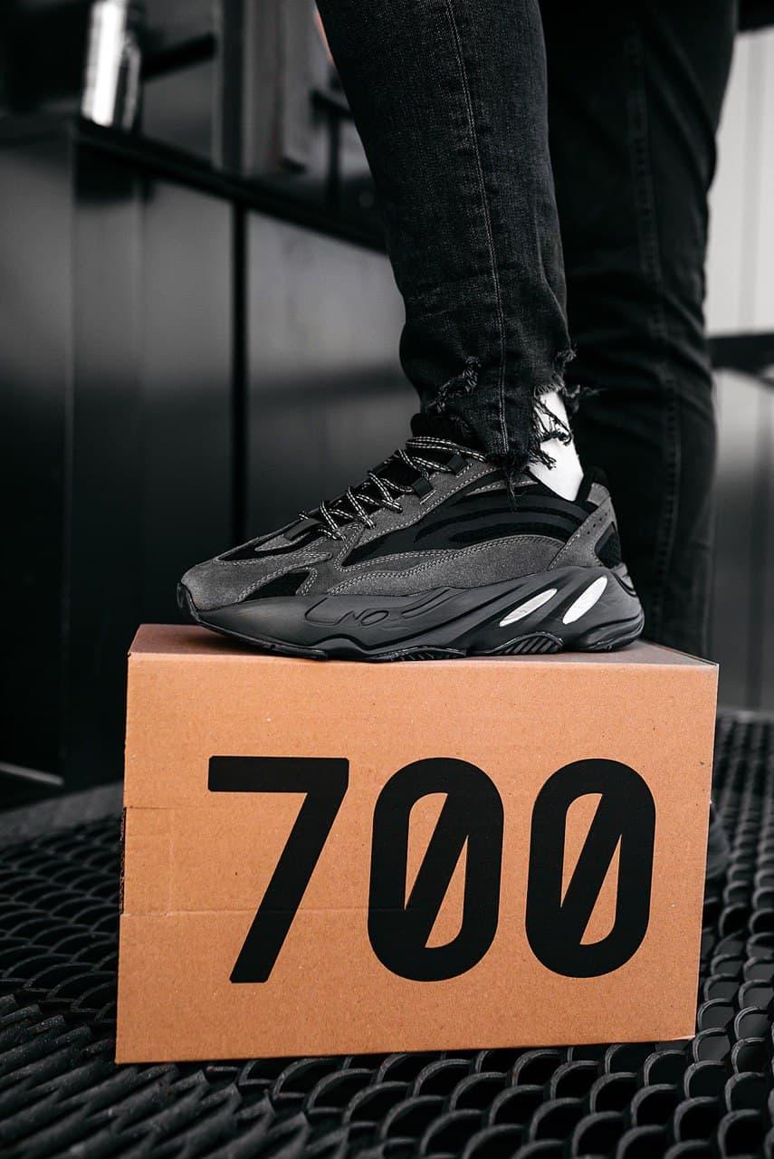 Adidas Yeezy Boost 700 V2 Black 2