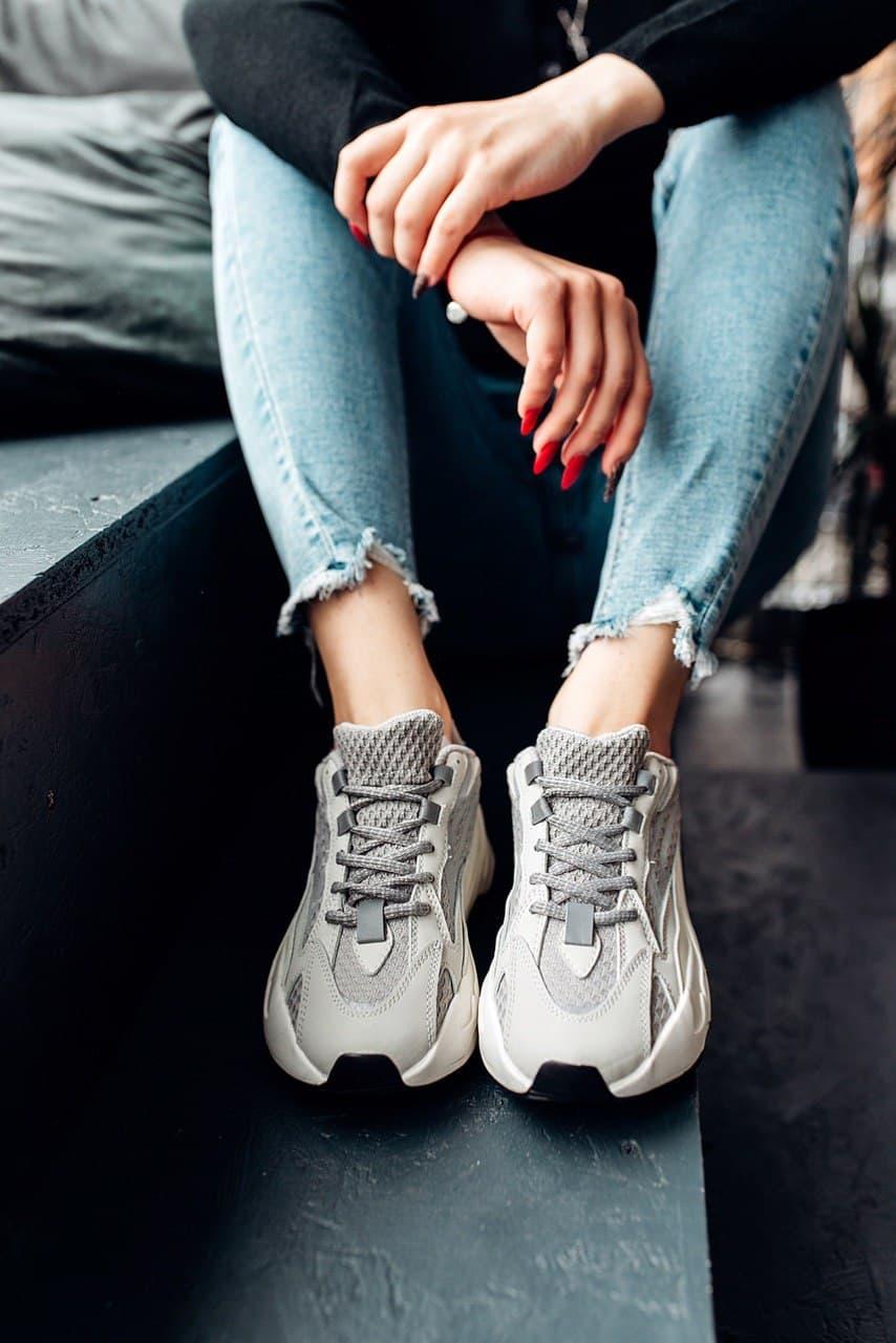 Adidas Yeezy Boost 700 V2 Static