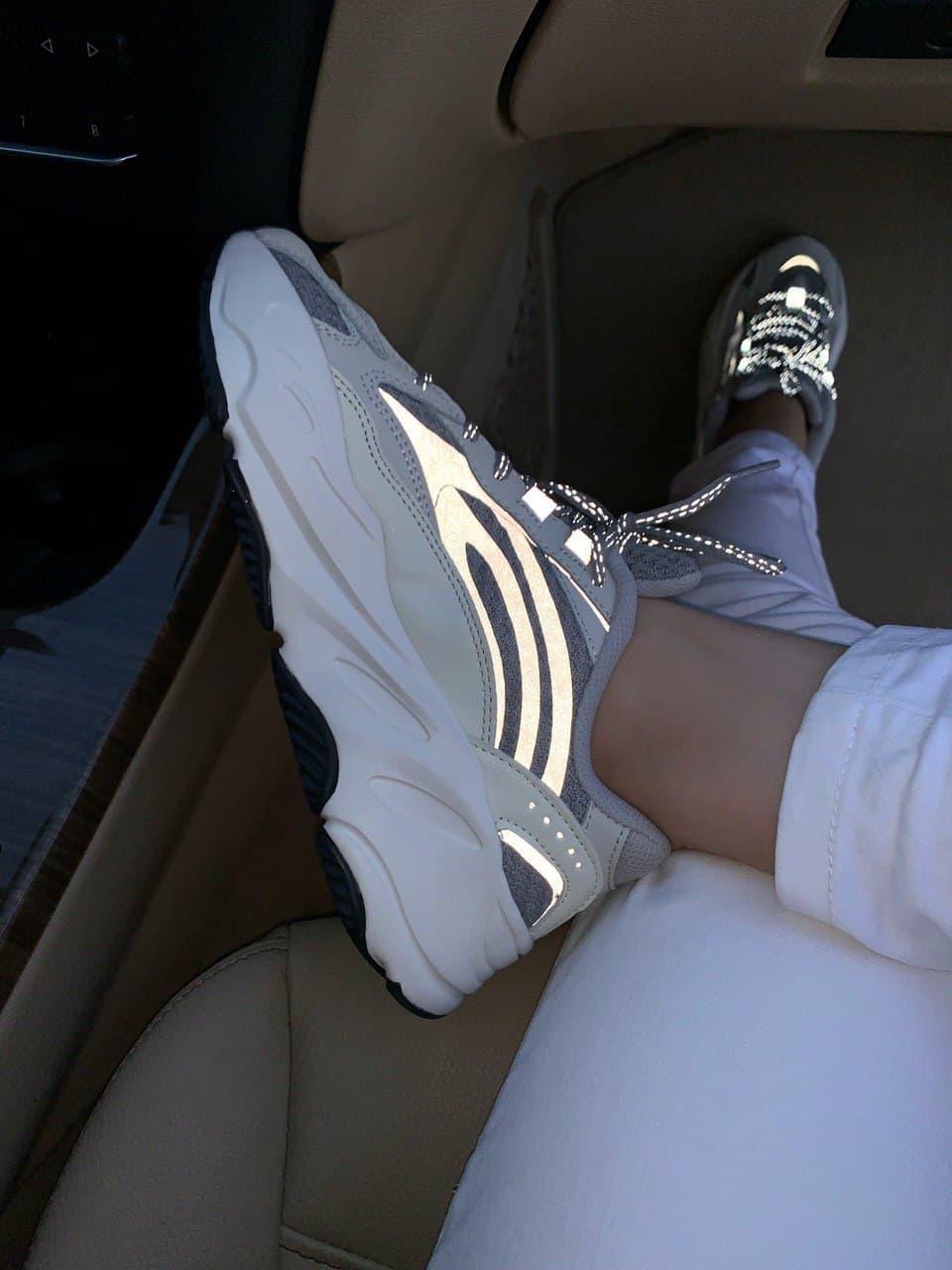 Adidas Yeezy Boost 700 V2 Static