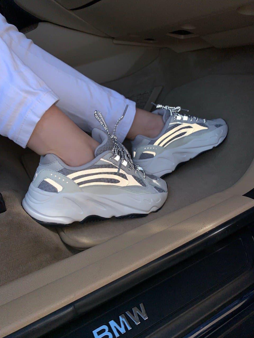Adidas Yeezy Boost 700 V2 Static