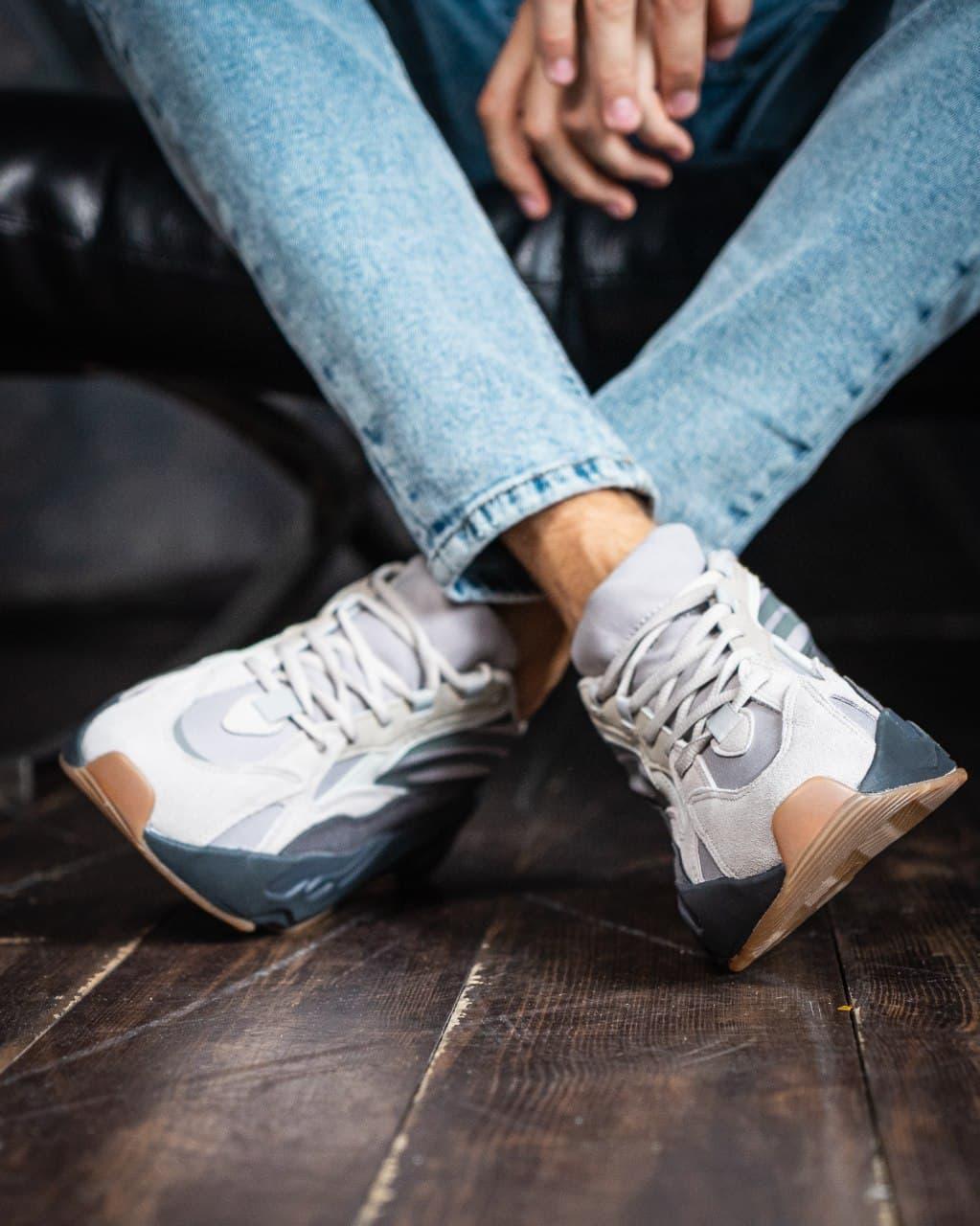 Adidas Yeezy Boost 700 V2 Tephra