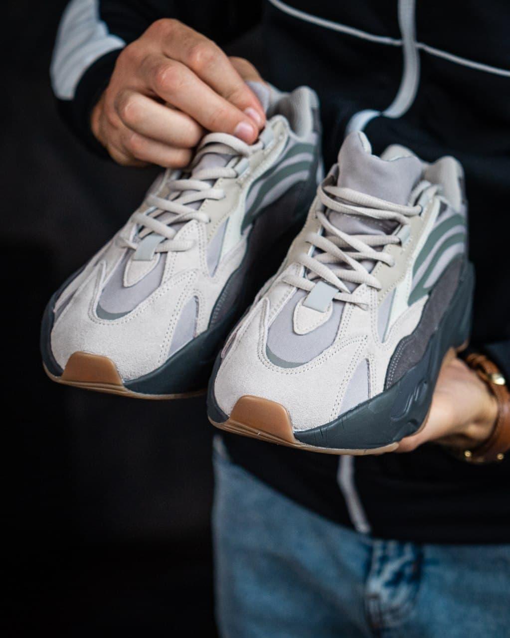 Adidas Yeezy Boost 700 V2 Tephra