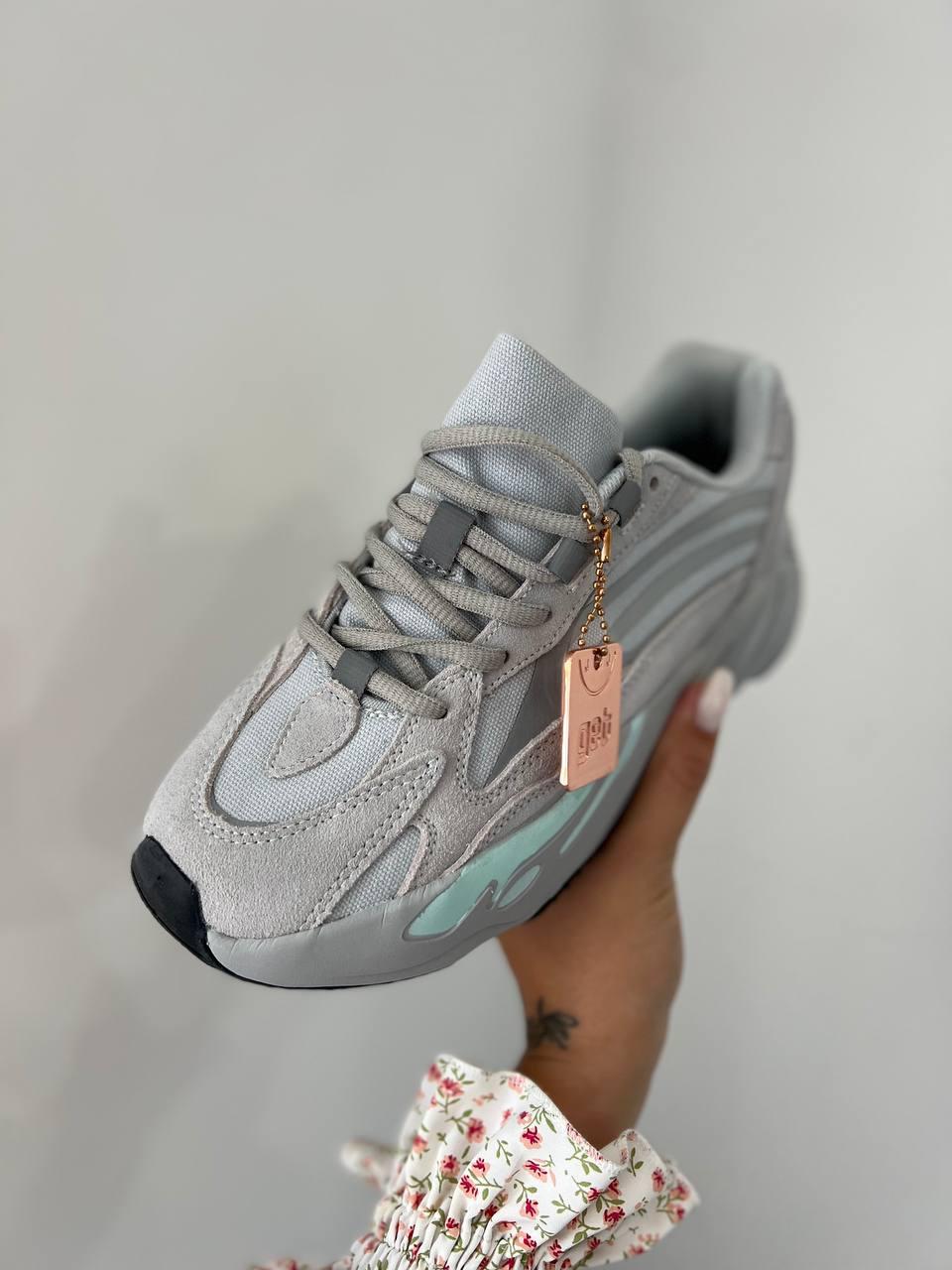 Adidas Yeezy Boost 700 V2 Grey v2