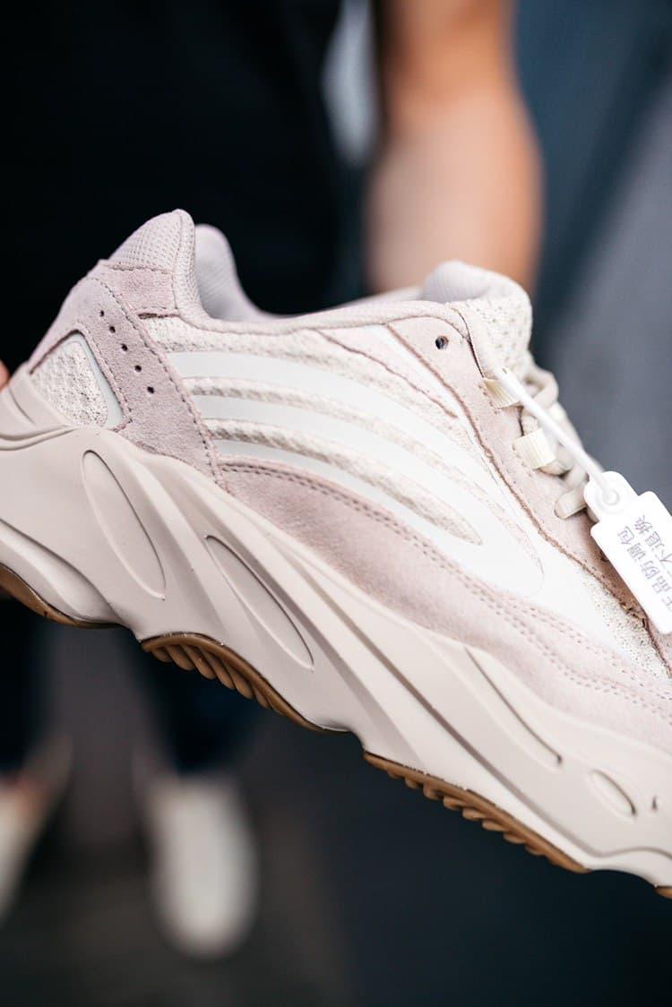 Adidas Yeezy Boost 700 V2 New 2019 Analog