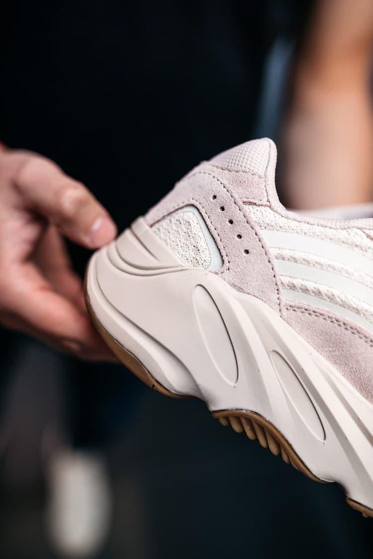 Adidas Yeezy Boost 700 V2 New 2019 Analog