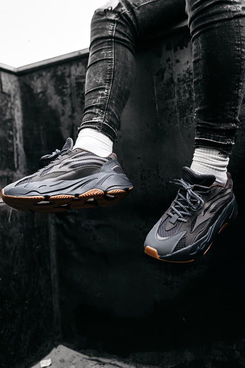 Adidas Yeezy Boost 700 V2 Geode