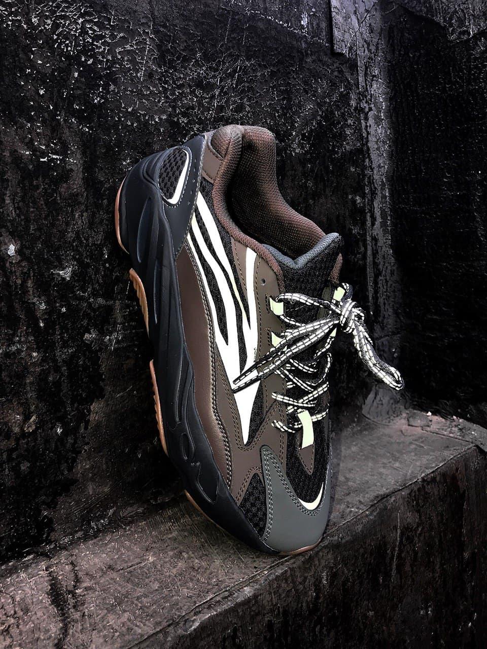 Adidas Yeezy Boost 700 V2 Geode