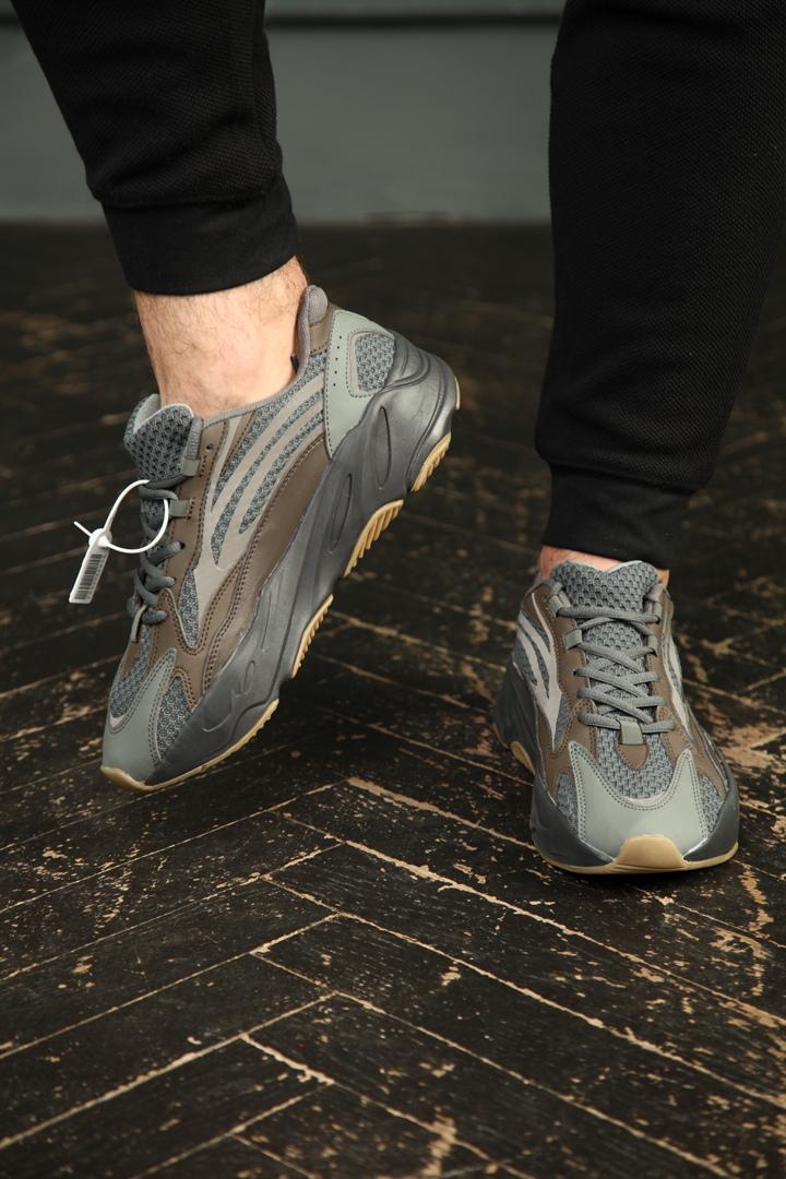 Adidas Yeezy Boost 700 V2 Geode Brown