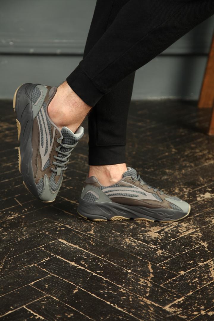 Adidas Yeezy Boost 700 V2 Geode Brown