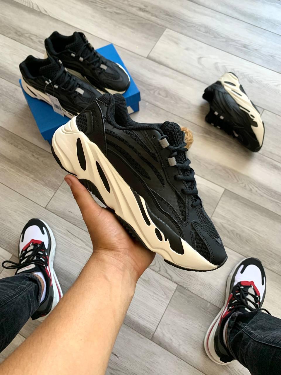 Adidas Yeezy Boost 700 V2 Black White