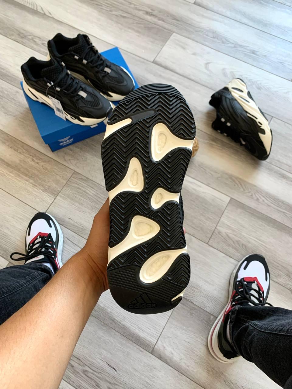 Adidas Yeezy Boost 700 V2 Black White