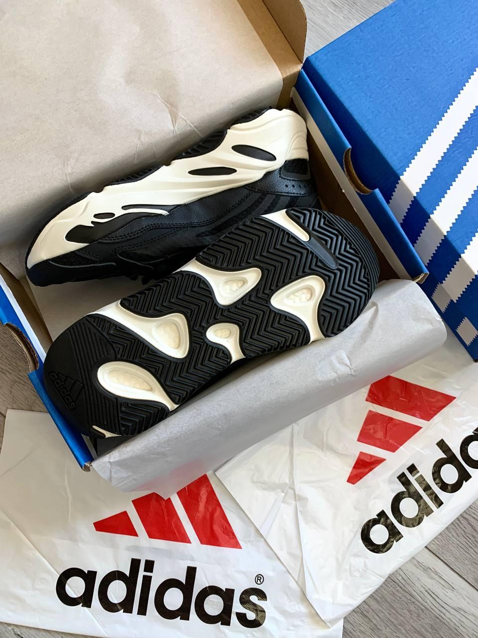 Adidas Yeezy Boost 700 V2 Black White
