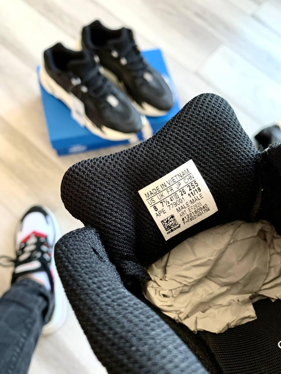 Adidas Yeezy Boost 700 V2 Black White