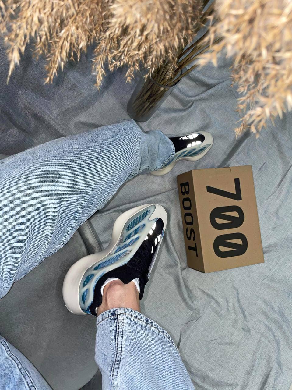 Adidas Yeezy Boost 700 V3 Kyanite