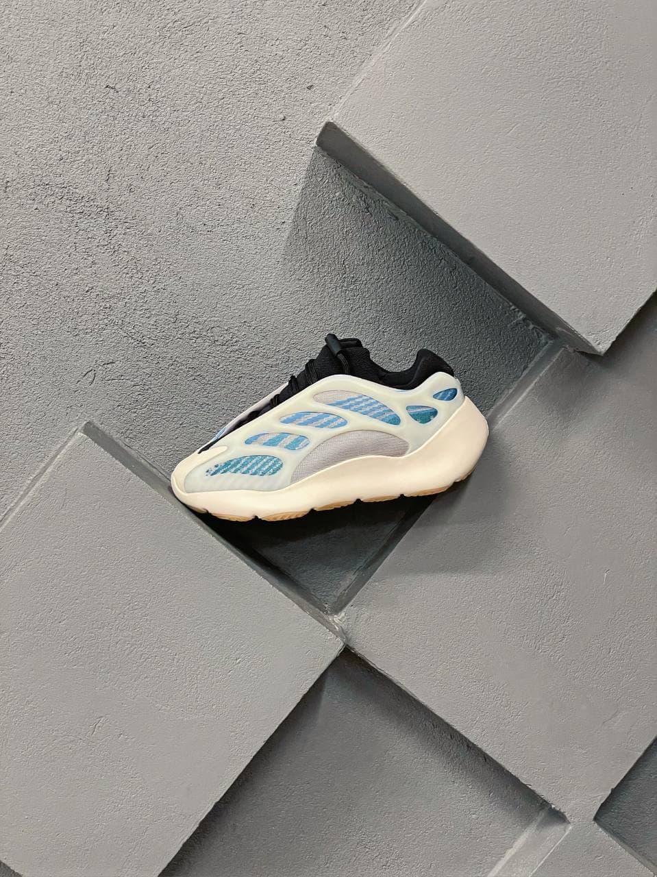 Adidas Yeezy Boost 700 V3 Kyanite