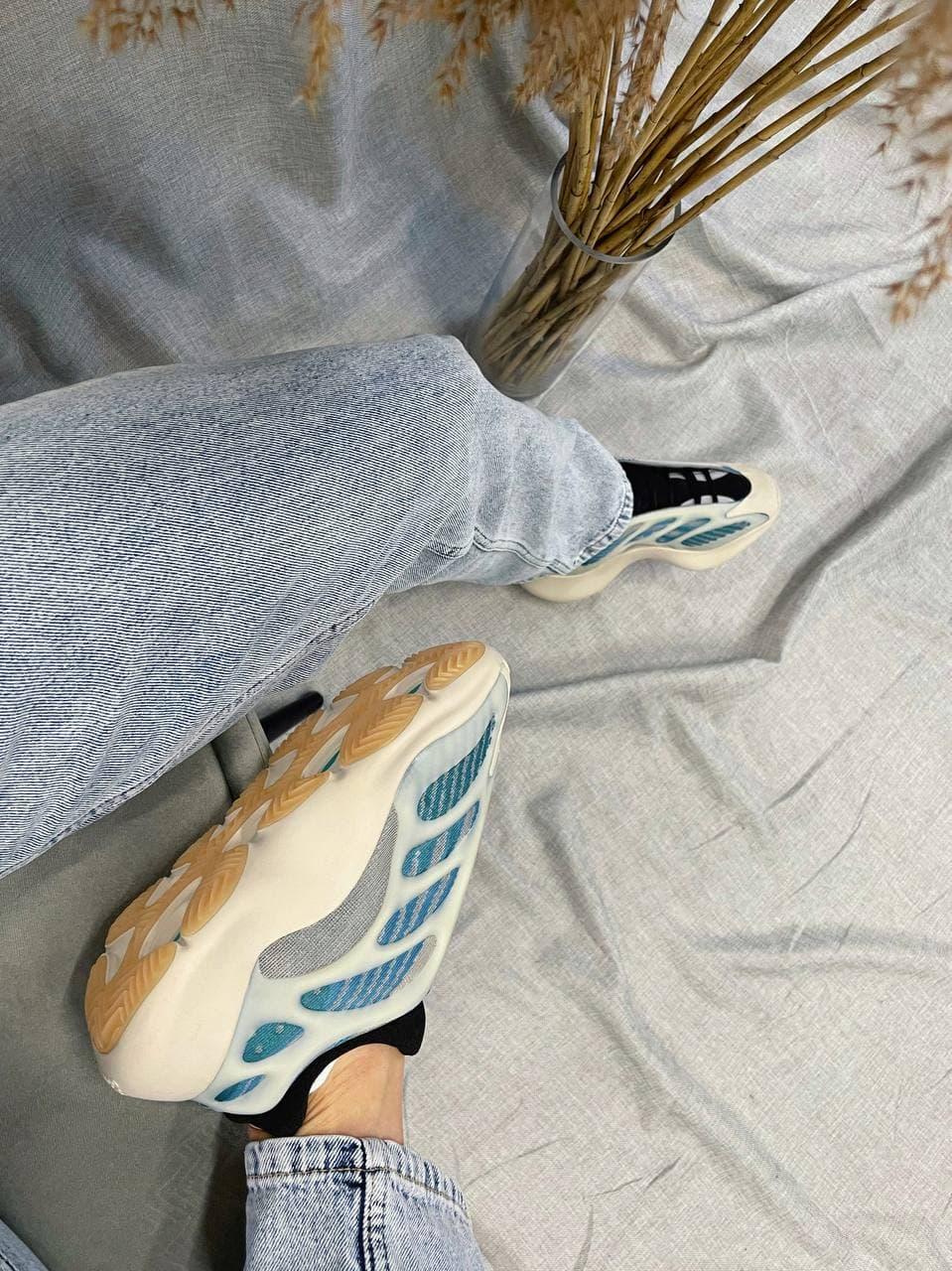 Adidas Yeezy Boost 700 V3 Kyanite