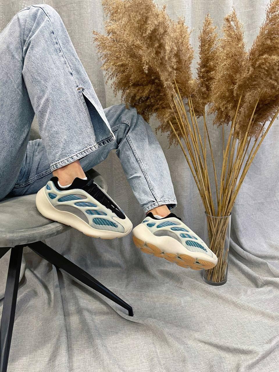 Adidas Yeezy Boost 700 V3 Kyanite
