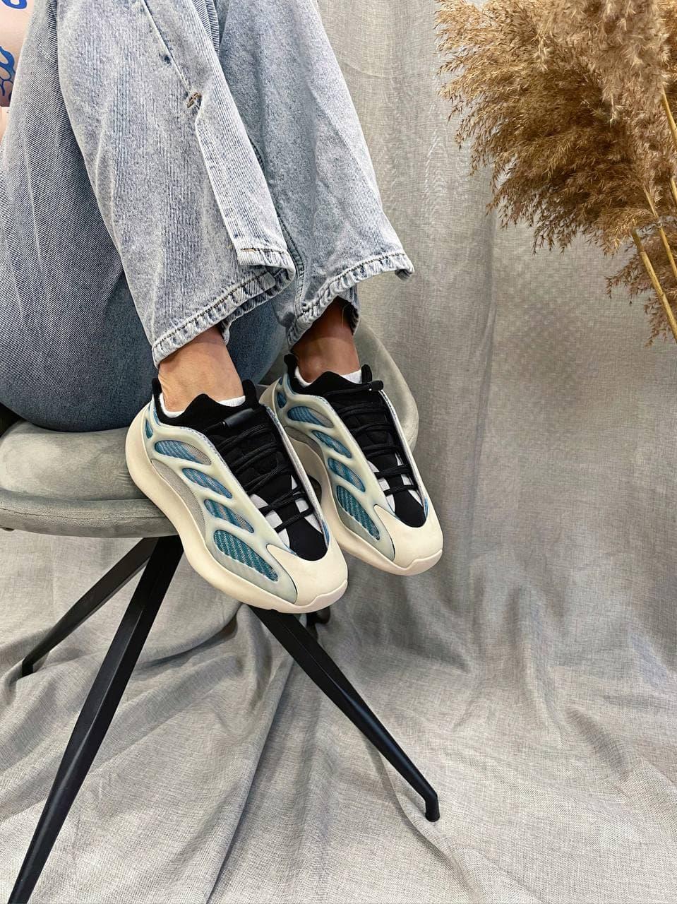 Adidas Yeezy Boost 700 V3 Kyanite