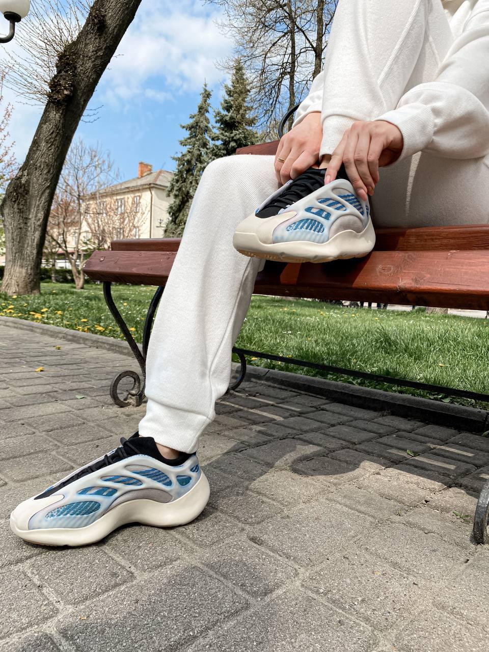 Adidas Yeezy Boost 700 V3 Kyanite