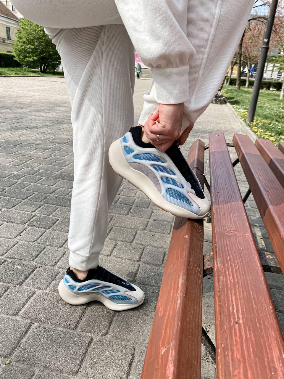 Adidas Yeezy Boost 700 V3 Kyanite