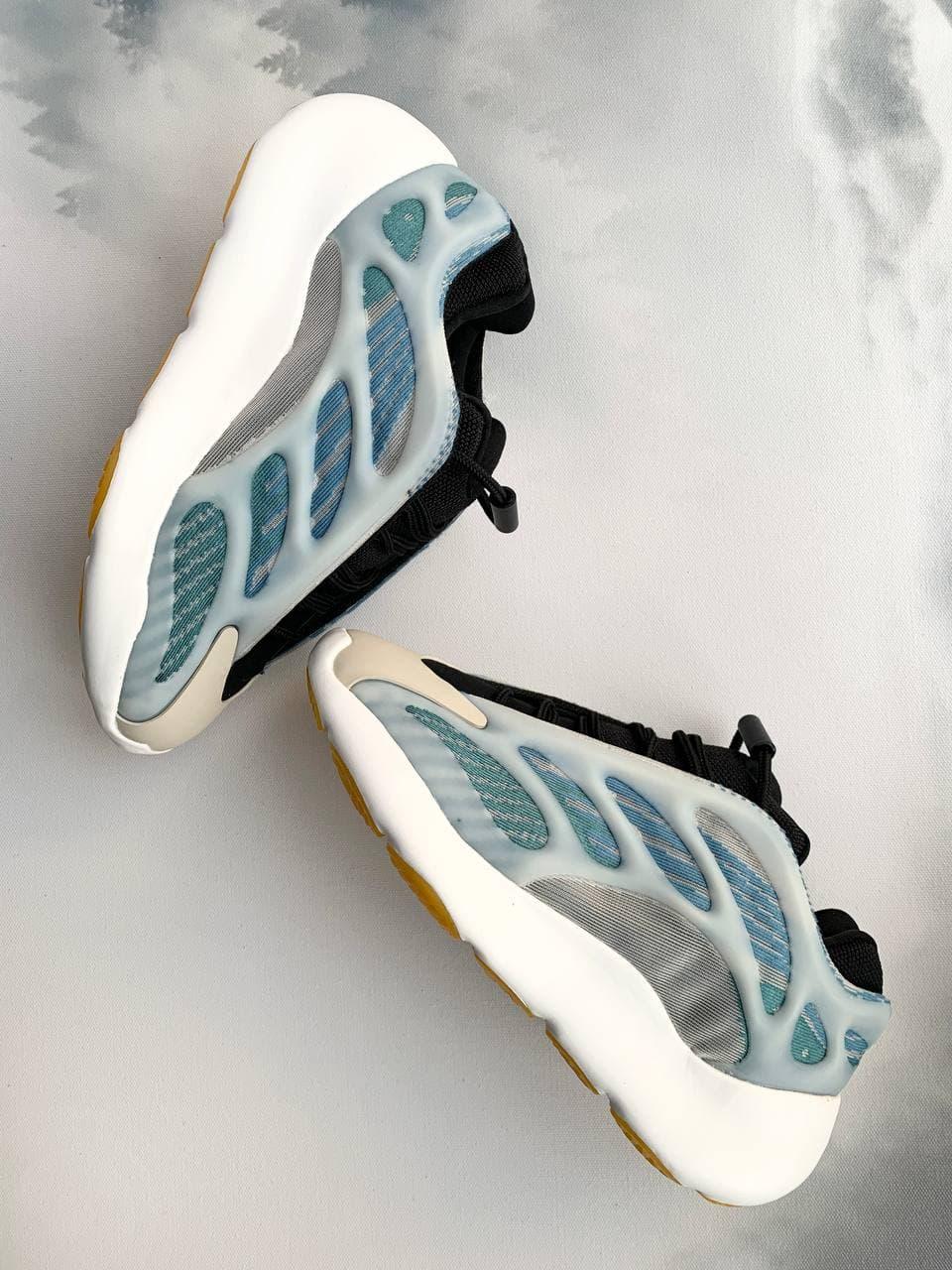 Adidas Yeezy Boost 700 V3 Kyanite 2