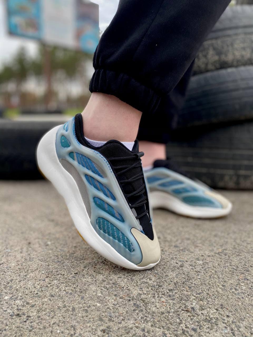 Adidas Yeezy Boost 700 V3 Kyanite 2